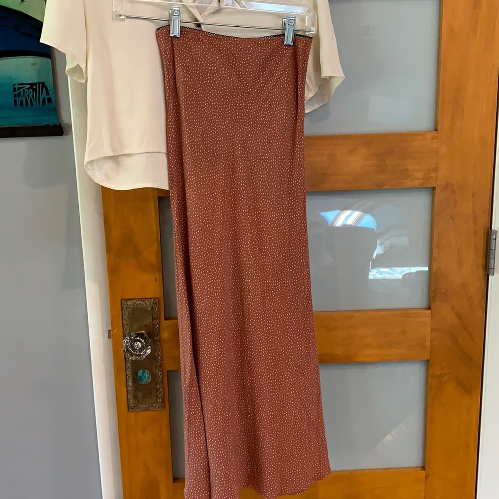 Peach and white midi skirt